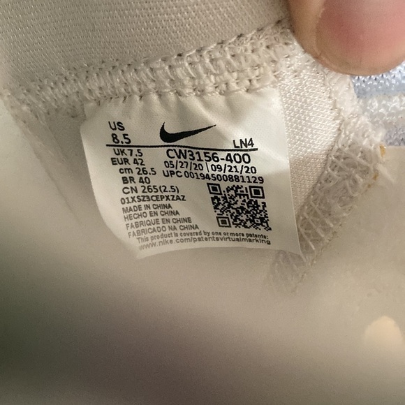 MEN'S Nike LeBron 18 Play for the Future - Picture 4 of 5